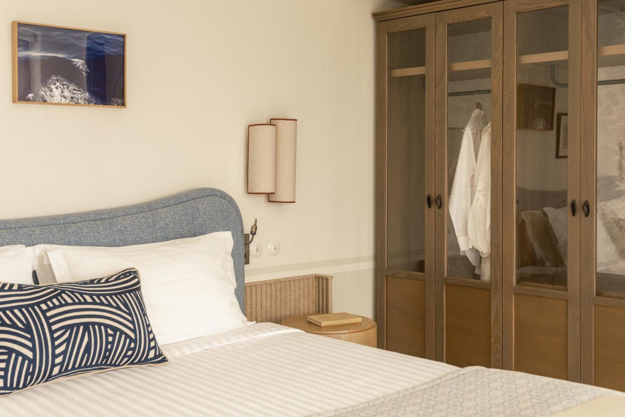 Homeric Poems Hotel 5*