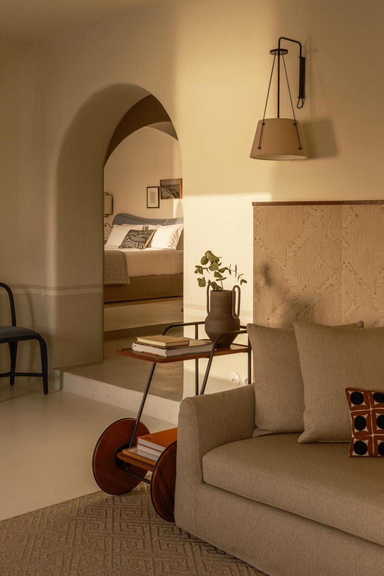 Homeric Poems Hotel
