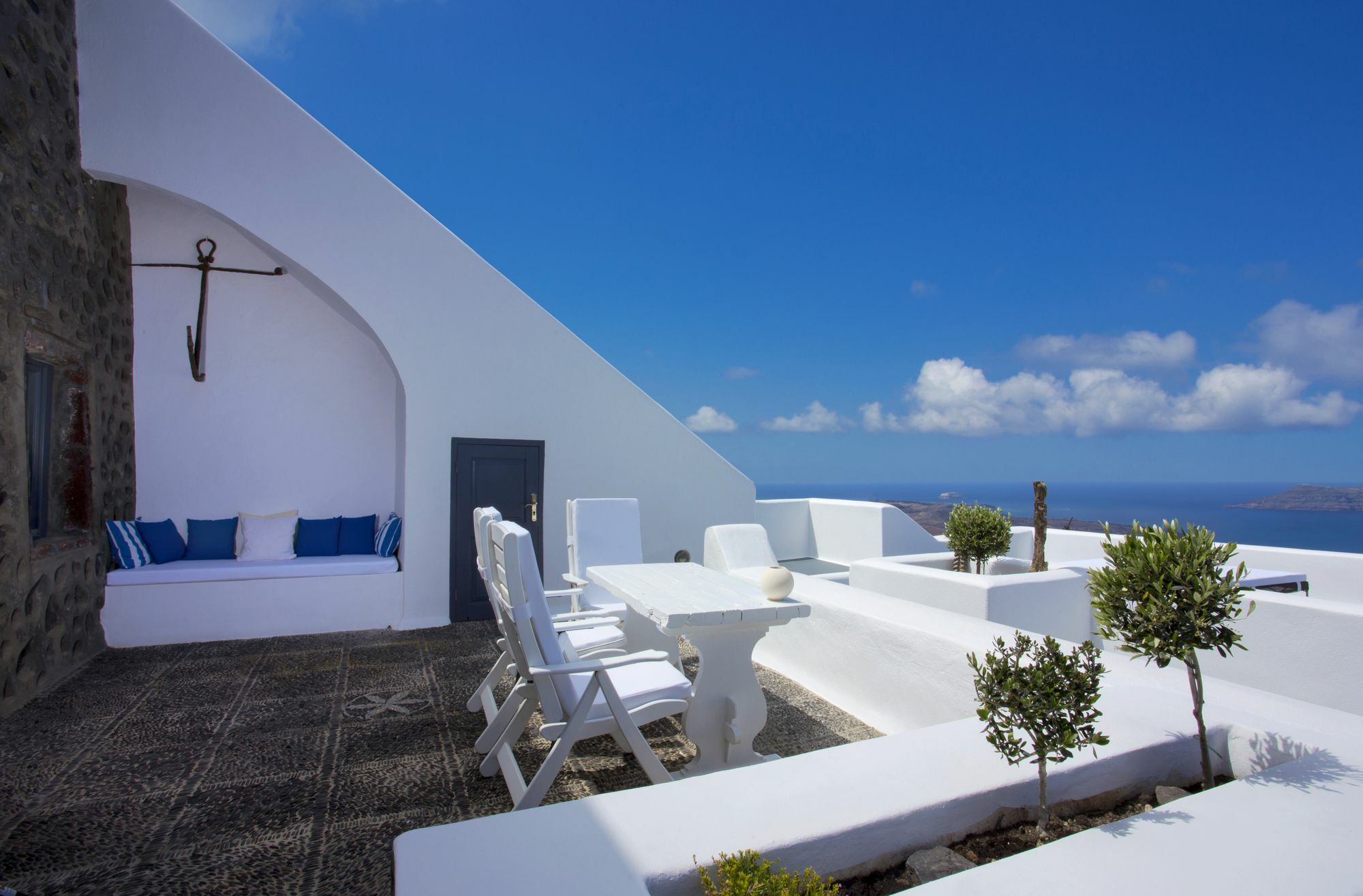 Hotel Homeric Poems 5*